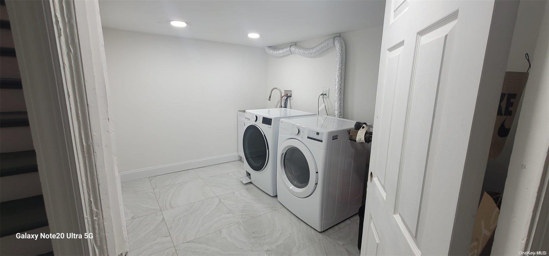 Single Family 255th  Queens, NY 11004, MLS-L3587385-17
