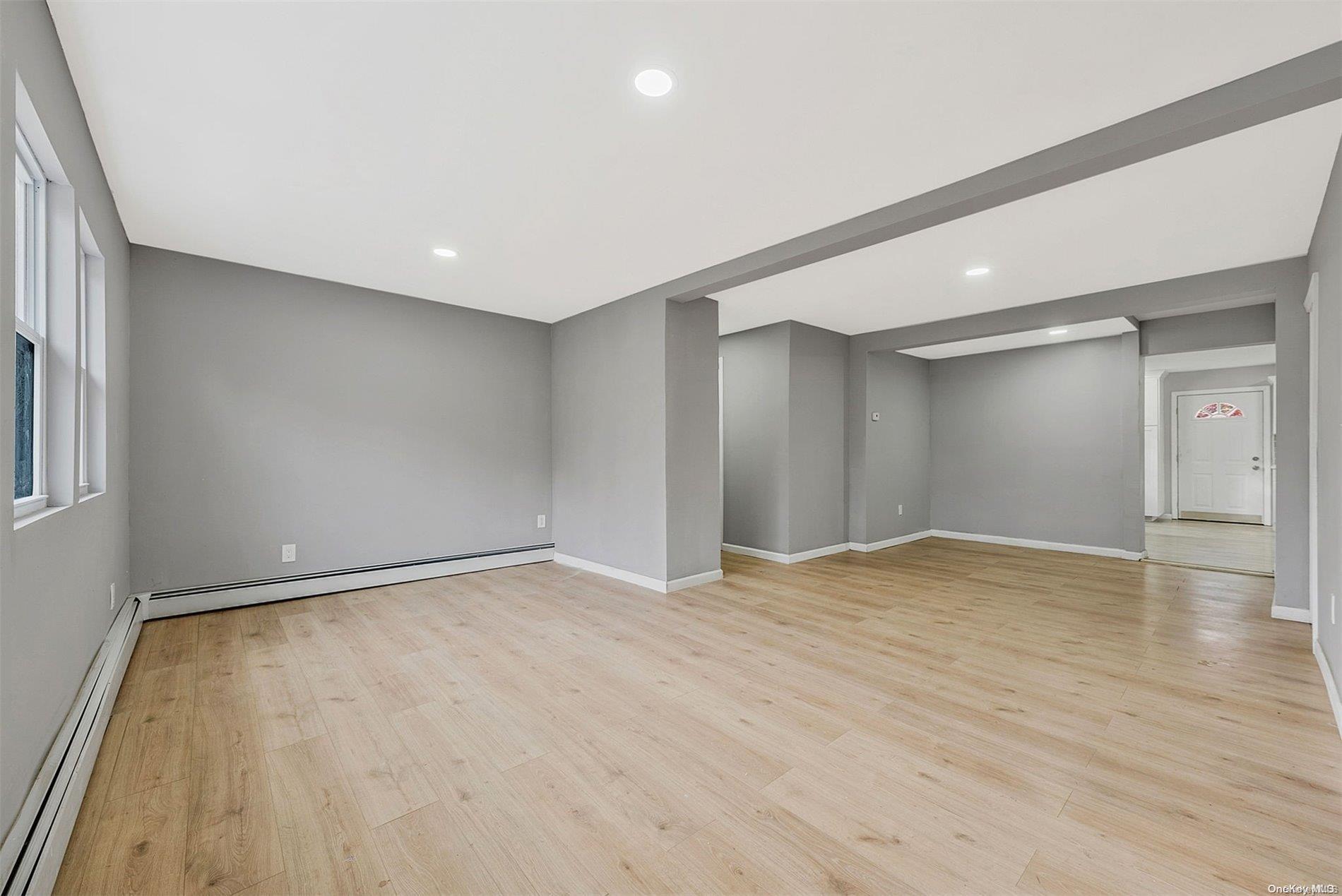 Single Family Jefferson  Suffolk County, NY 11951, MLS-L3587391-5