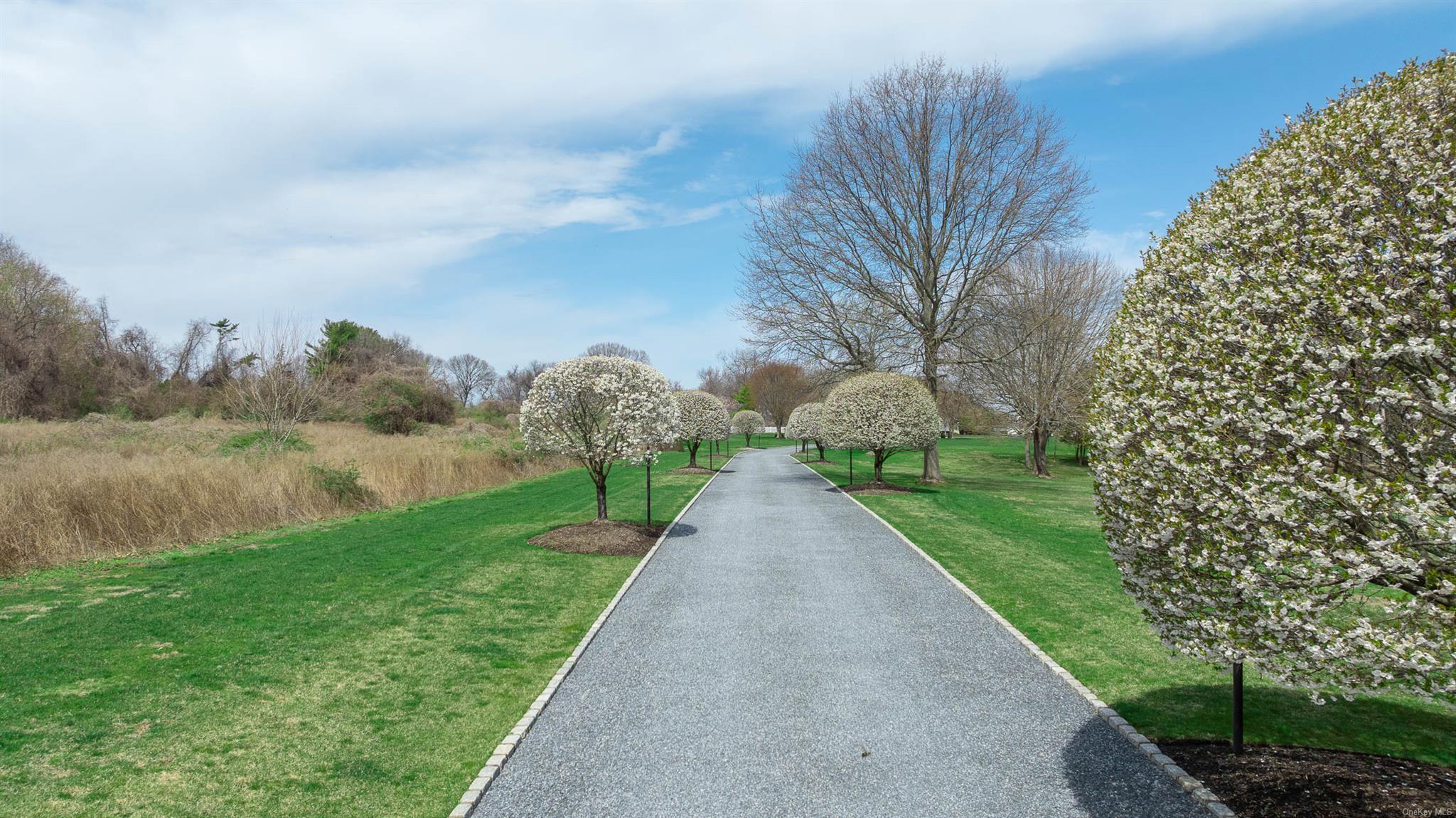 Single Family Short Beach  Suffolk County, NY 11780, MLS-L3587428-4