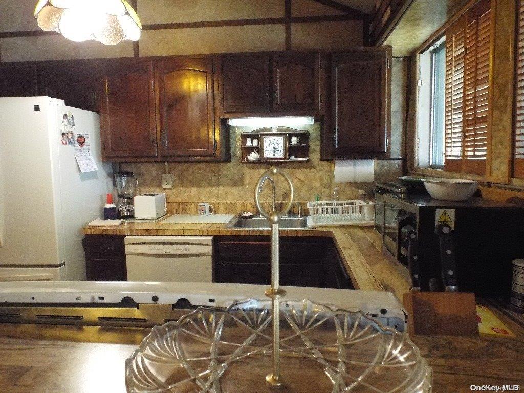 Single Family Forte  Suffolk County, NY 11763, MLS-L3587732-4