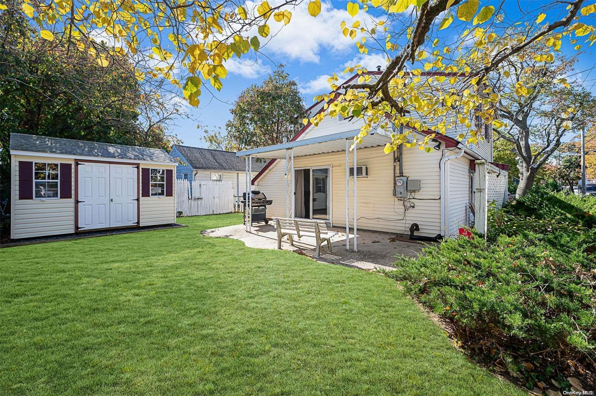Single Family Central  Nassau County, NY 11550, MLS-L3587885-21