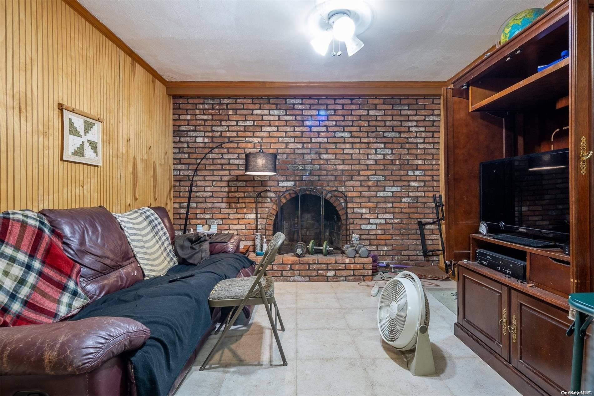 Single Family Stratler  Suffolk County, NY 11967, MLS-L3588014-4