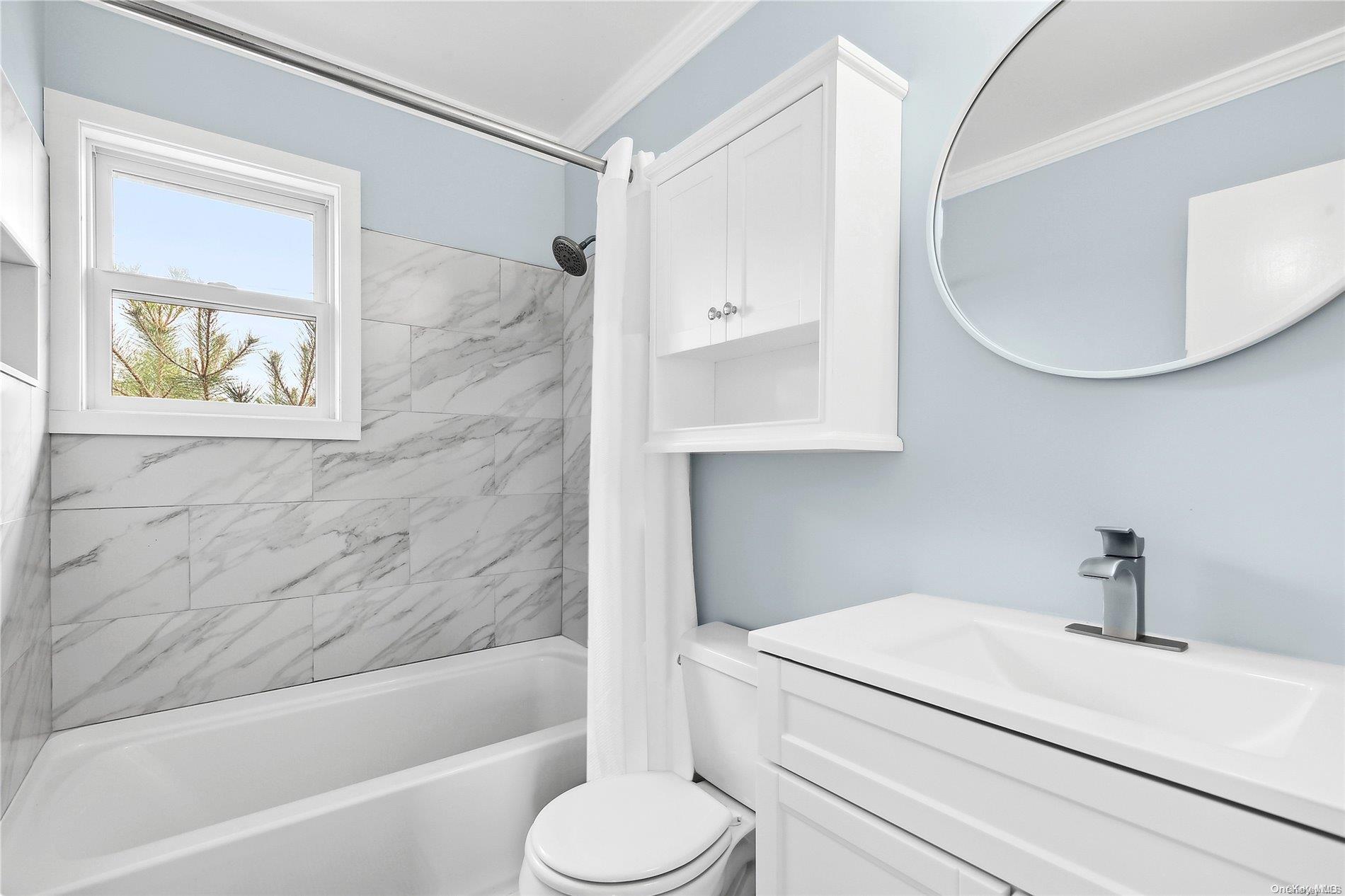 Single Family Shore  Suffolk County, NY 11968, MLS-L3588122-18