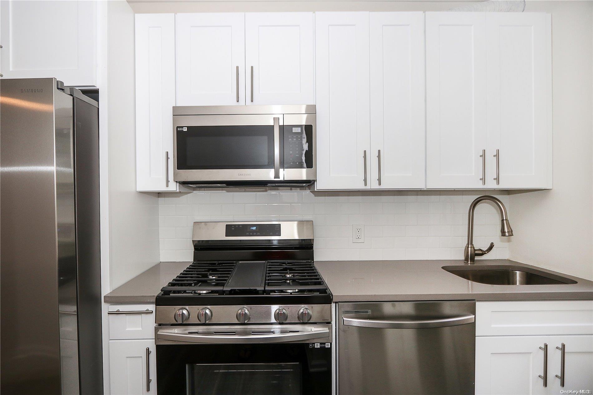 Single Family 32nd  Queens, NY 11370, MLS-L3588180-26