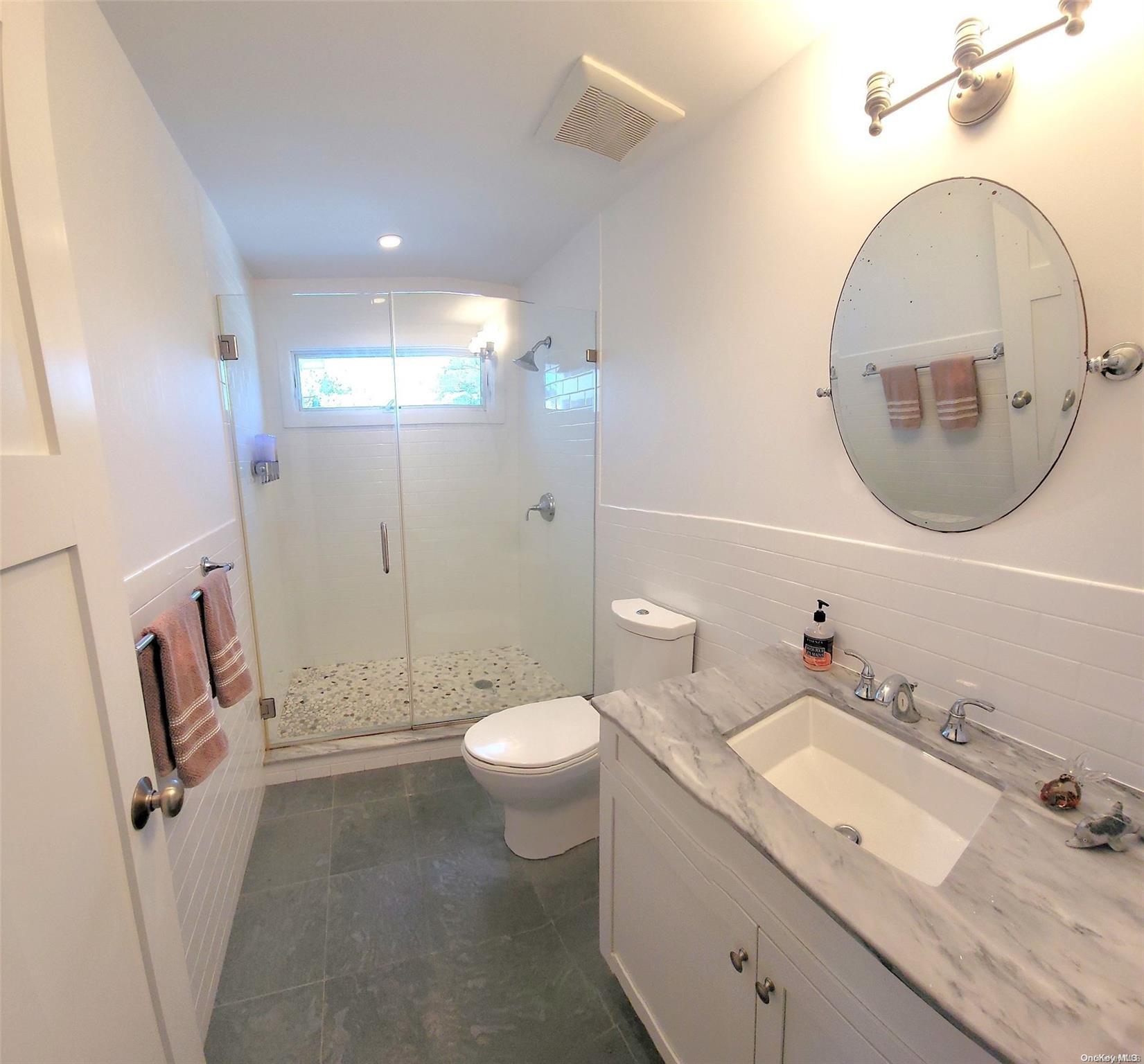 Single Family Pine  Suffolk County, NY 11706, MLS-L3588211-11