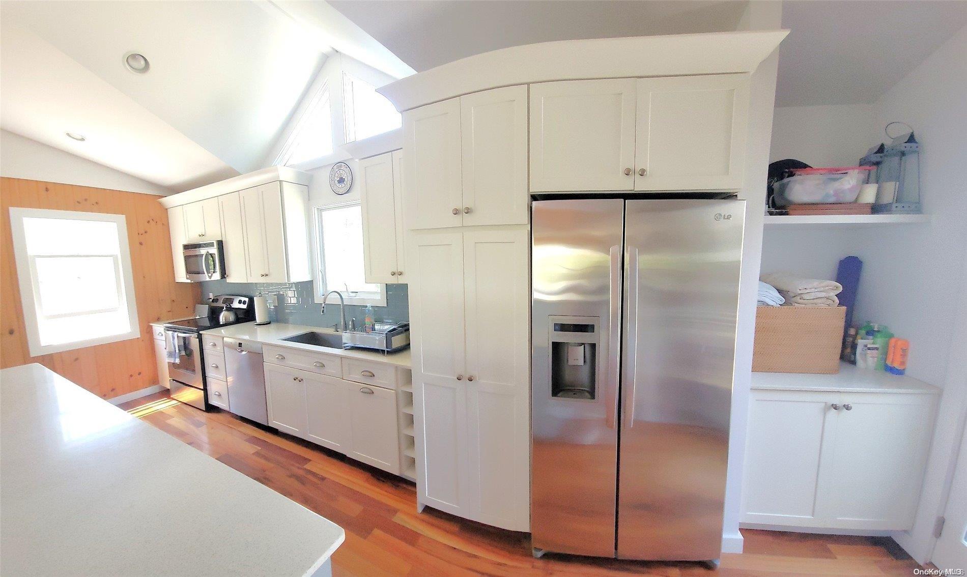 Single Family Pine  Suffolk County, NY 11706, MLS-L3588211-5