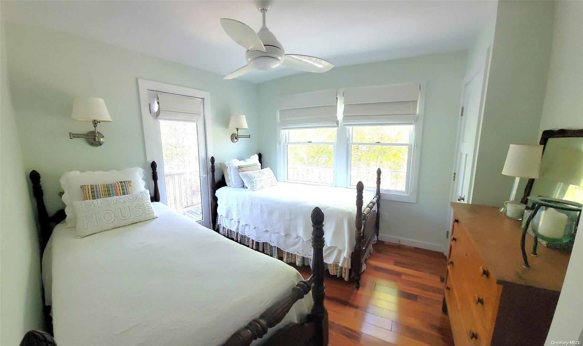 Single Family Pine  Suffolk County, NY 11706, MLS-L3588211-9