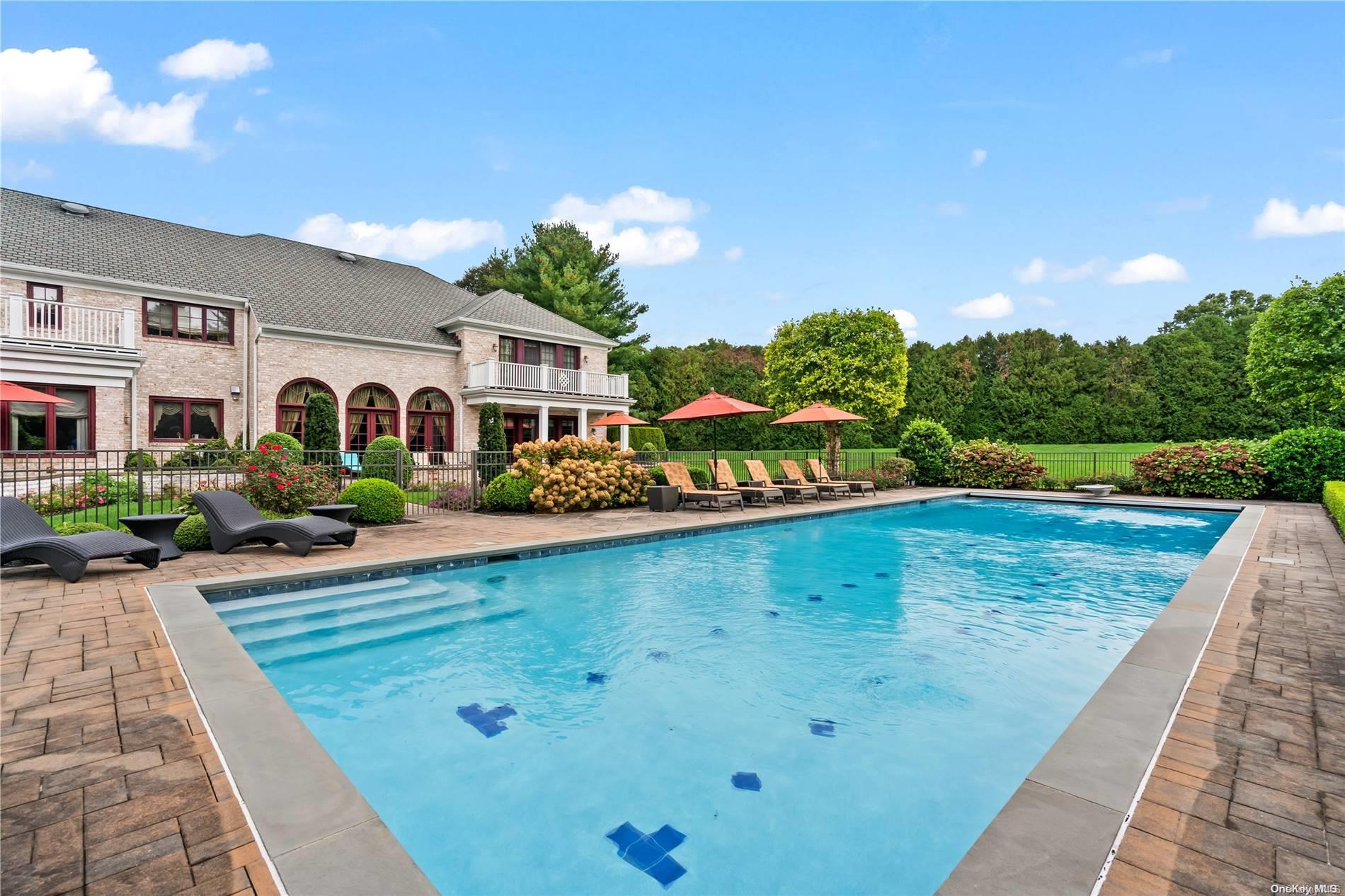 Single Family Ridge  Nassau County, NY 11545, MLS-L3588410-30