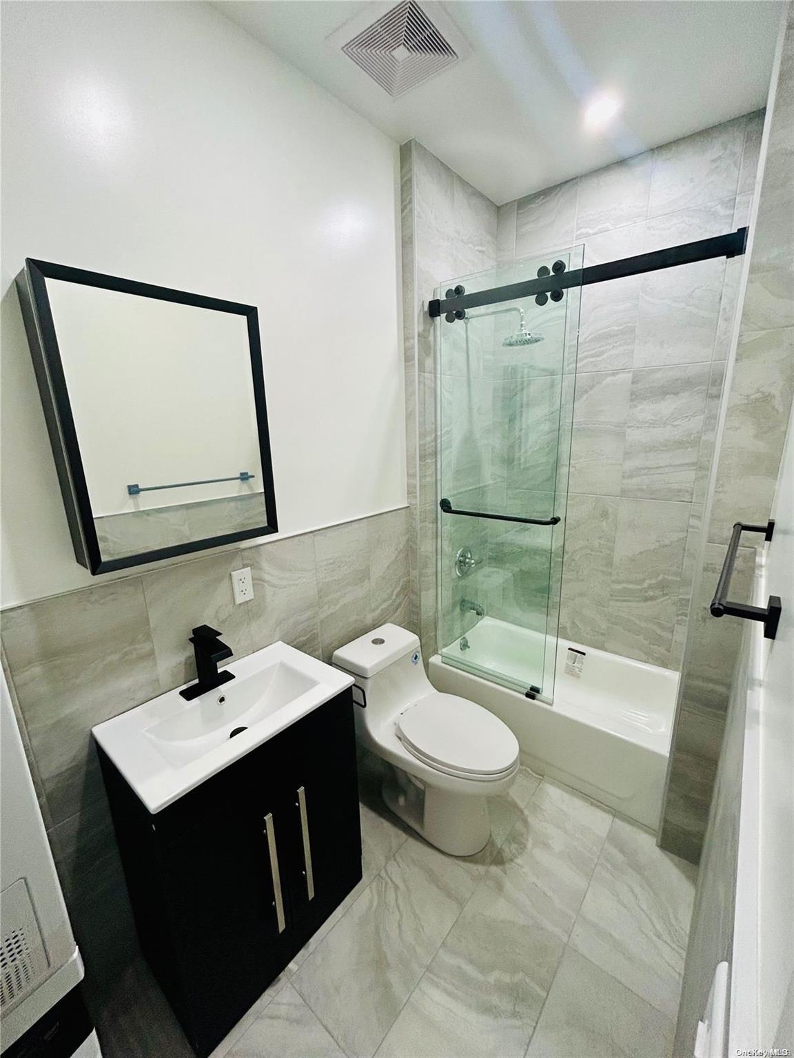 Apartment Woodward Ave  Queens, NY 11385, MLS-L3588536-5