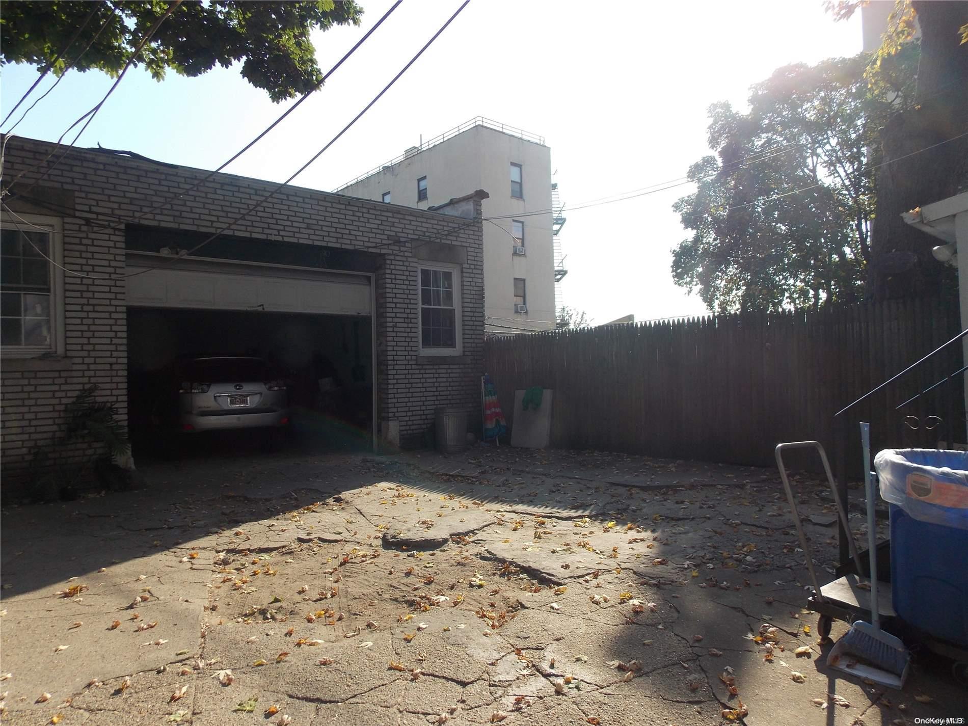 Single Family Lyman  Bronx, NY 10459, MLS-L3588561-4