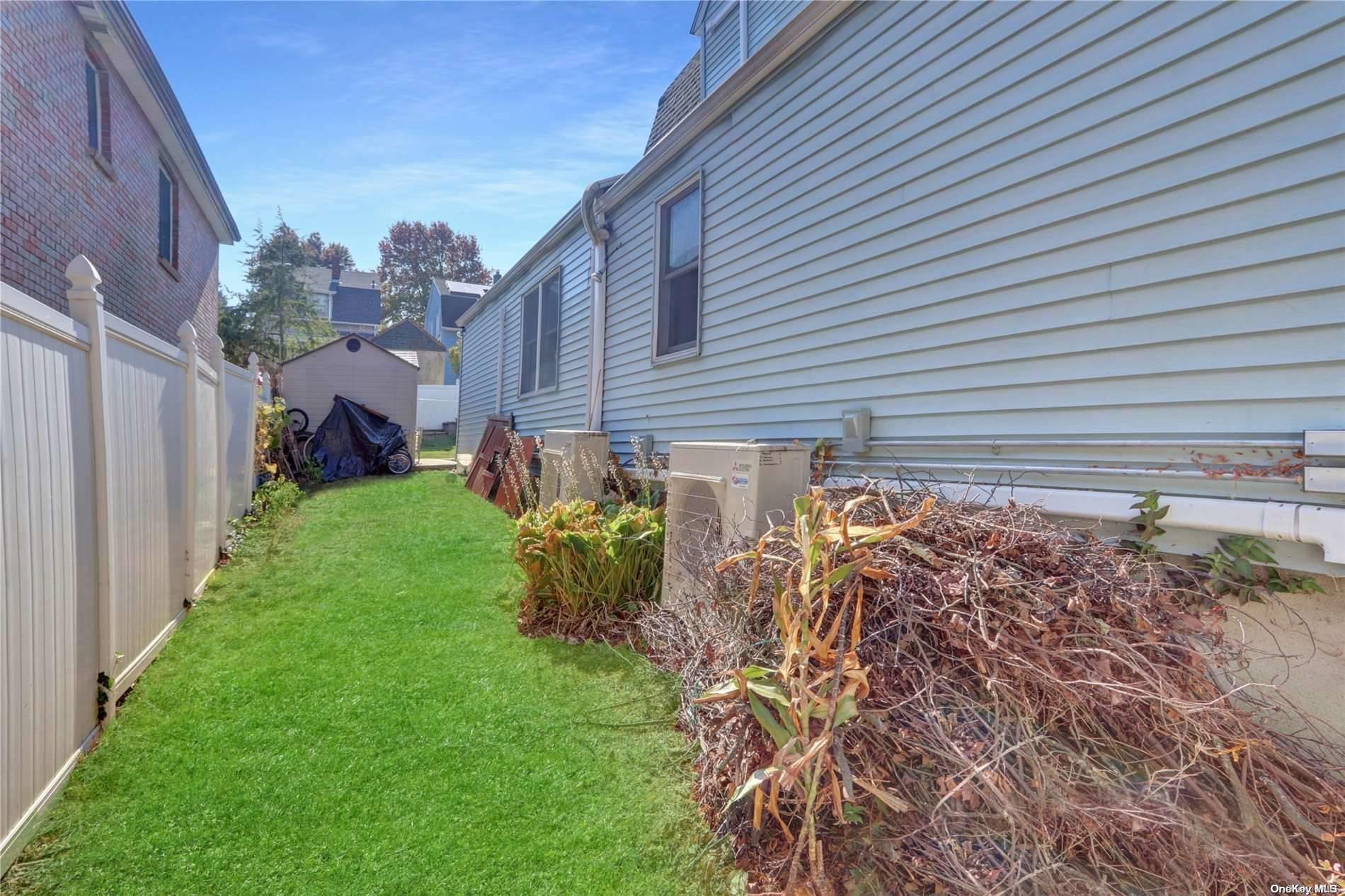 Single Family Corbett  Queens, NY 11361, MLS-L3588590-21