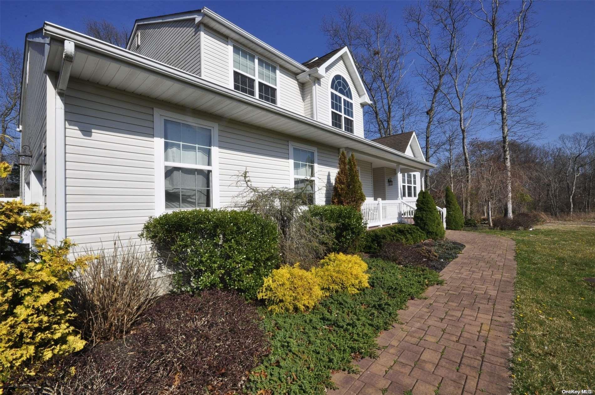 Single Family Sherri  Suffolk County, NY 11972, MLS-L3588666-2