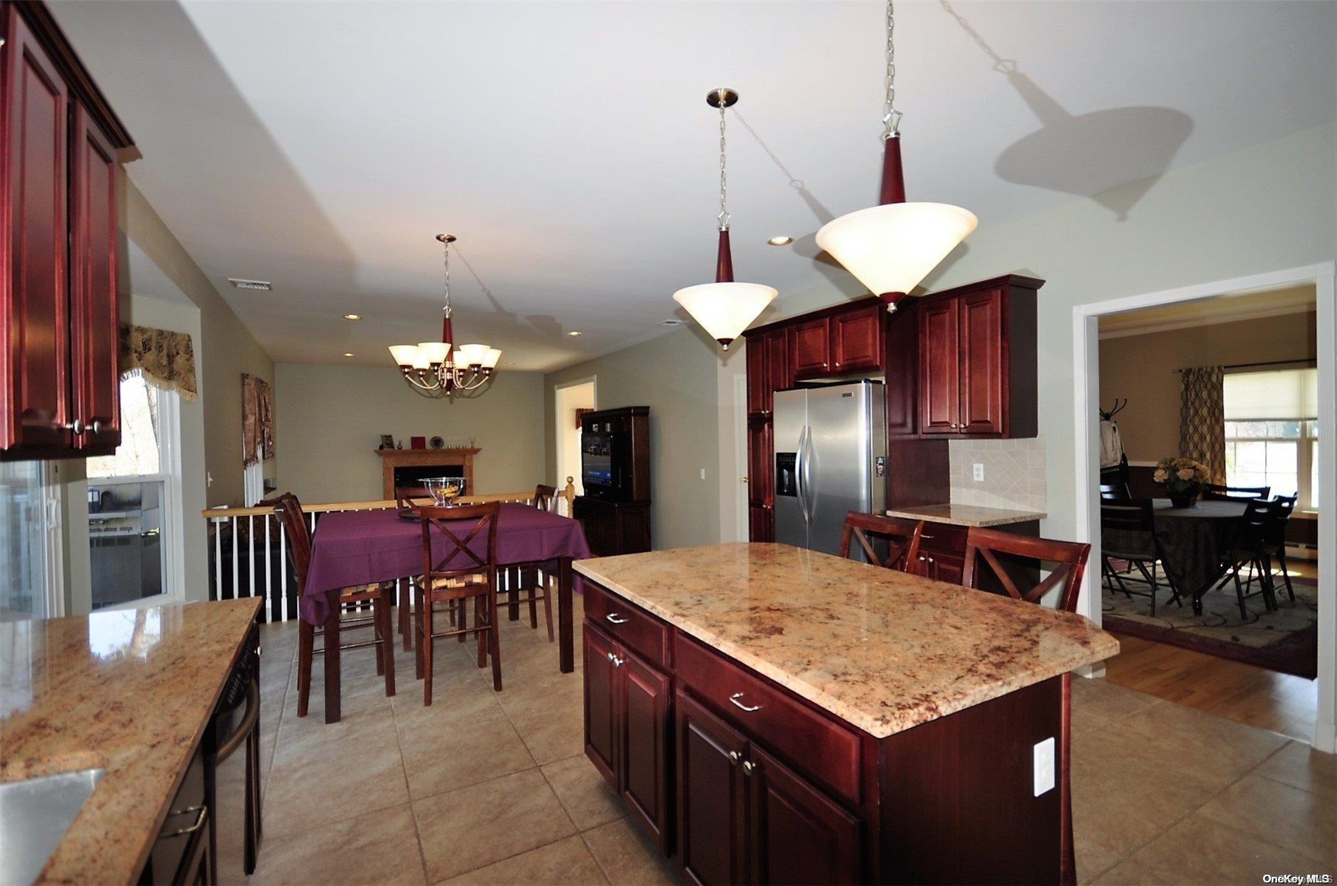 Single Family Sherri  Suffolk County, NY 11972, MLS-L3588666-9