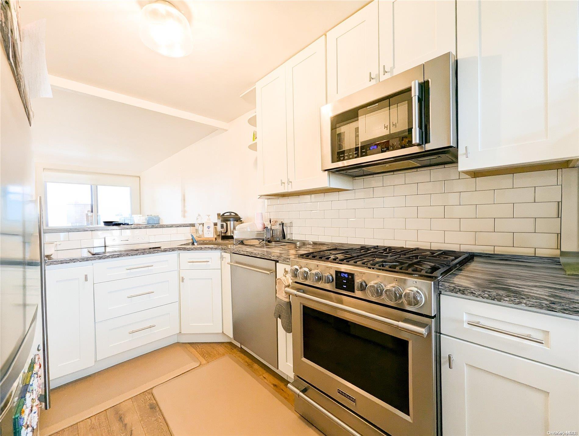 Coop 94  Manhattan, NY 10025, MLS-L3588682-8