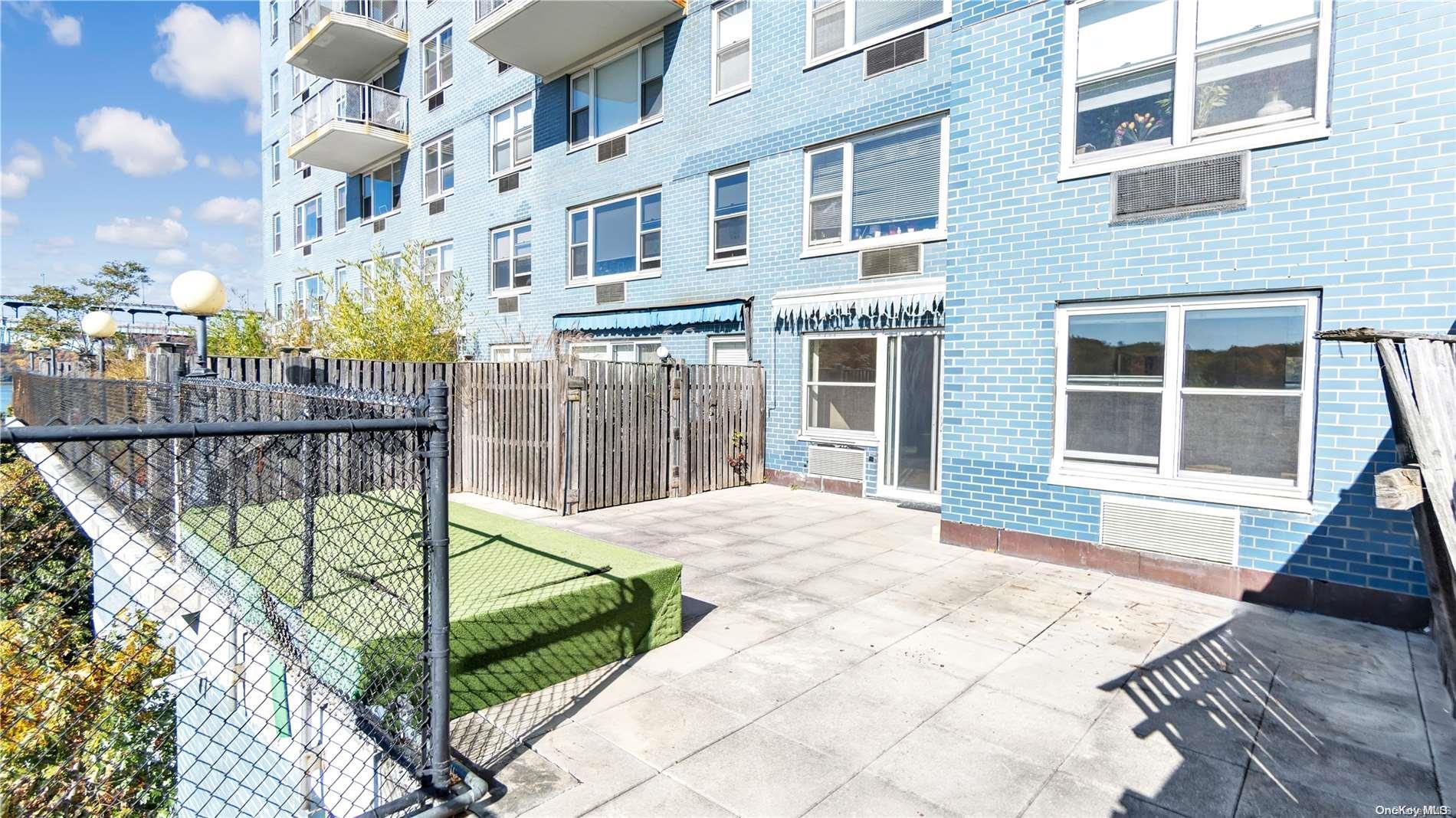 Coop Johnson  Bronx, NY 10463, MLS-L3588750-16