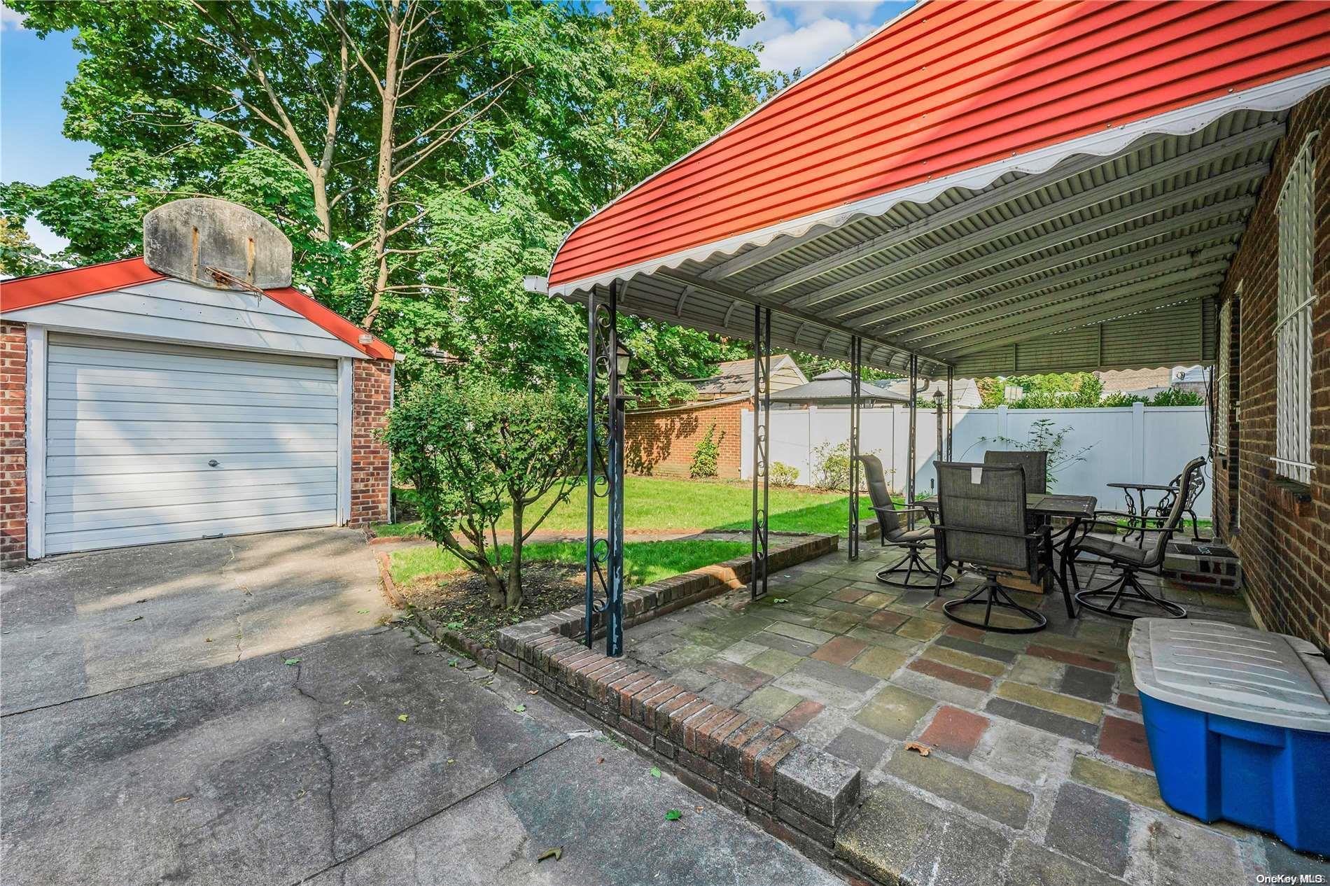 Single Family 228th  Queens, NY 11411, MLS-L3588924-28