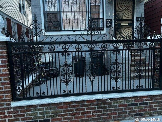Single Family Troy  Brooklyn, NY 11203, MLS-L3589059-2
