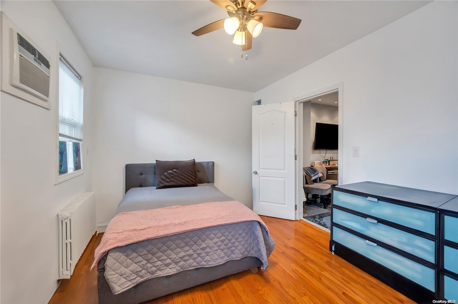 Single Family Liberty  Queens, NY 11417, MLS-L3589115-15