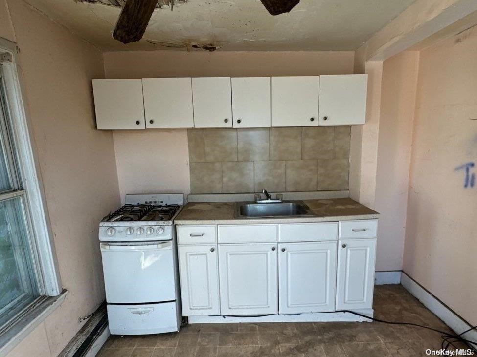 Single Family Cedar  Nassau County, NY 11096, MLS-L3589529-13