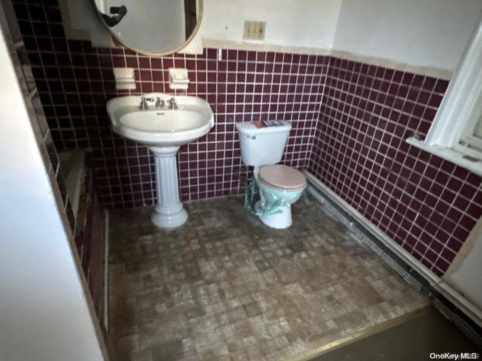 Single Family Cedar  Nassau County, NY 11096, MLS-L3589529-6