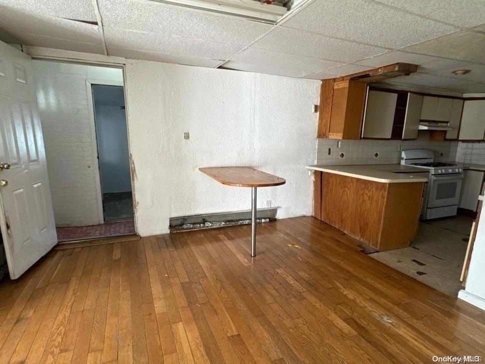 Single Family Cedar  Nassau County, NY 11096, MLS-L3589529-7