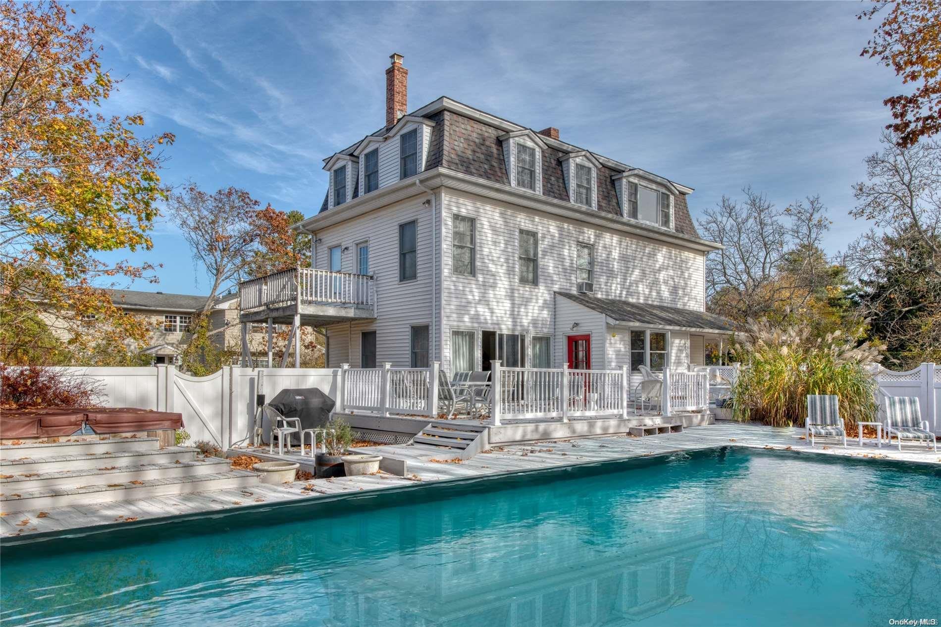 Single Family Jessup Avenue  Suffolk County, NY 11959, MLS-L3589576-2