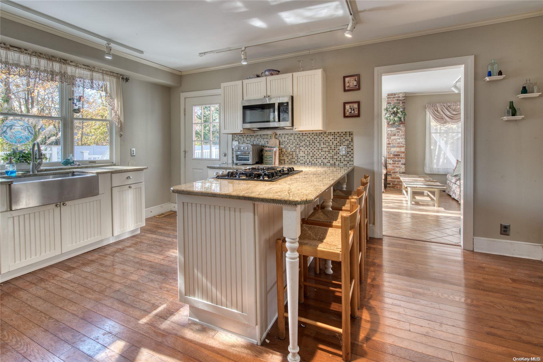 Single Family Jessup Avenue  Suffolk County, NY 11959, MLS-L3589576-5