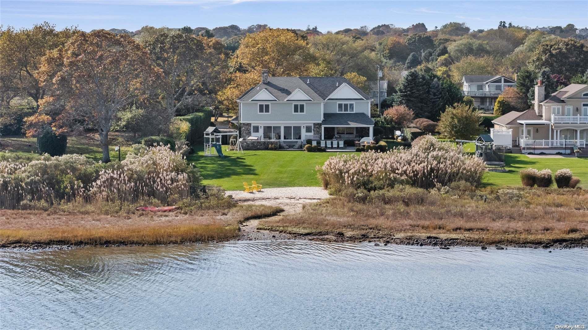 Single Family Lake  Suffolk County, NY 11954, MLS-L3589585-7