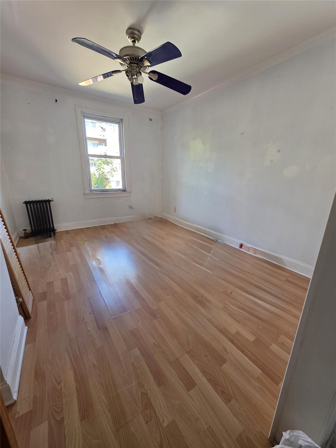 Single Family 40th  Queens, NY 11368, MLS-L3589865-5