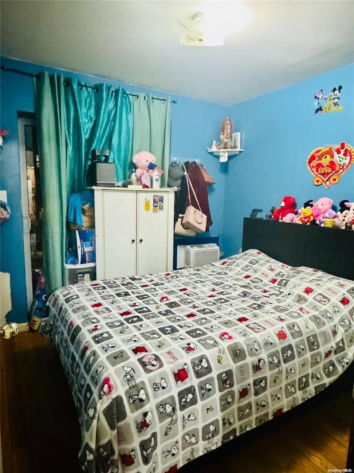 Single Family Junction  Queens, NY 11372, MLS-L3589961-2