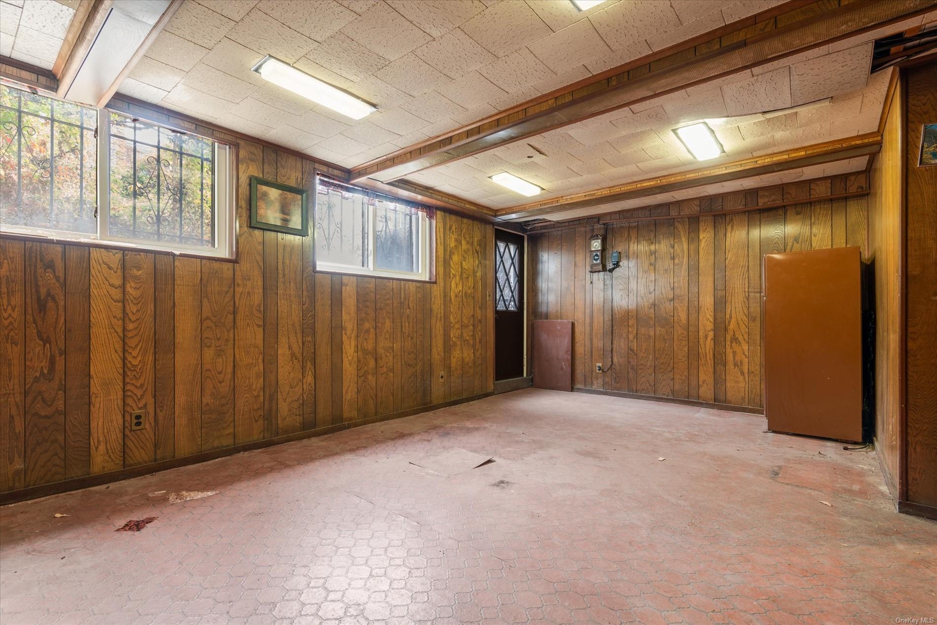 Single Family 74th  Queens, NY 11375, MLS-L3590056-24