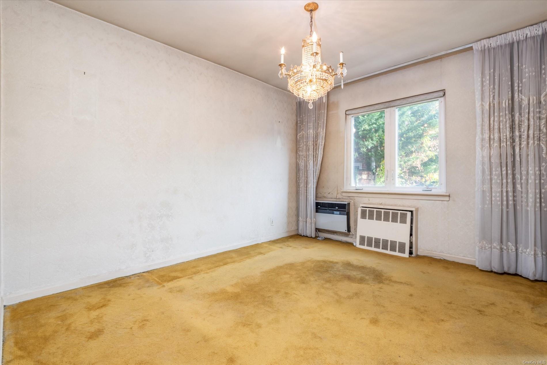 Single Family 74th  Queens, NY 11375, MLS-L3590056-4