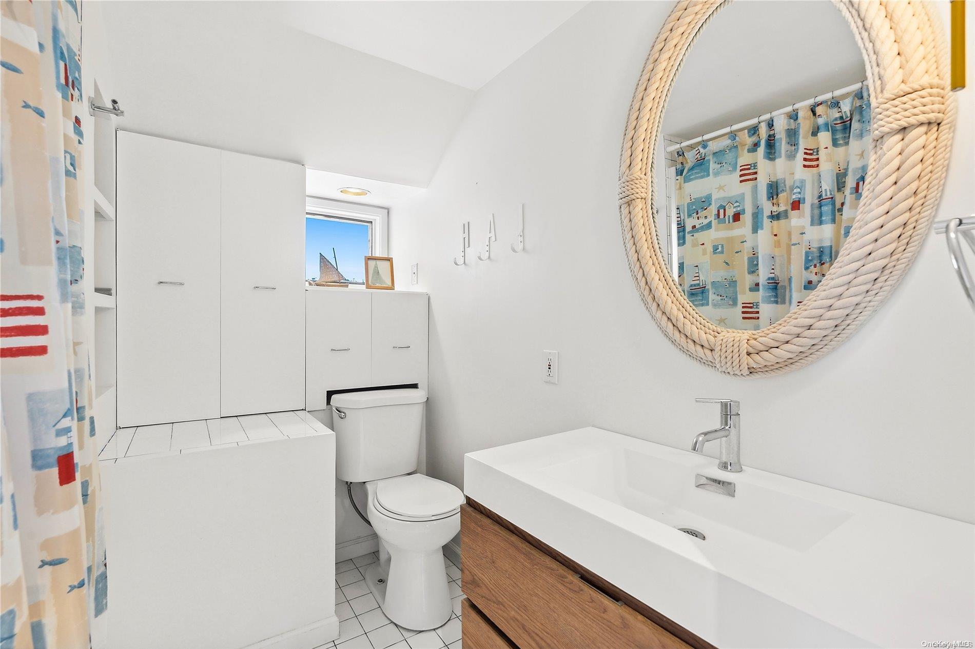 Single Family Little Neck  Suffolk County, NY 11968, MLS-L3590121-21