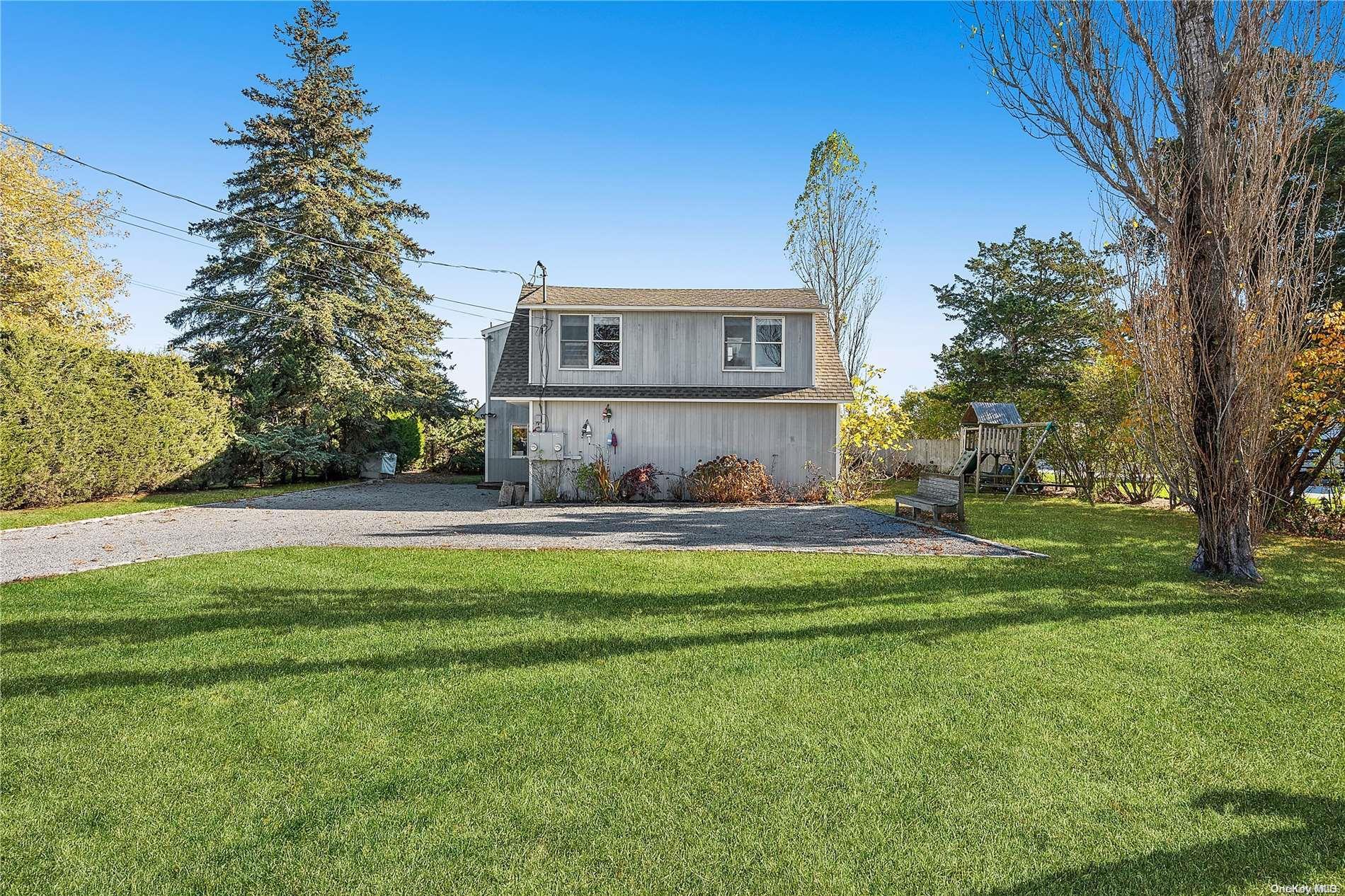 Single Family Little Neck  Suffolk County, NY 11968, MLS-L3590121-22