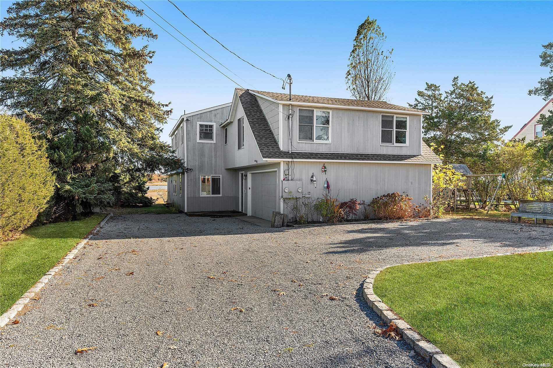 Single Family Little Neck  Suffolk County, NY 11968, MLS-L3590121-24
