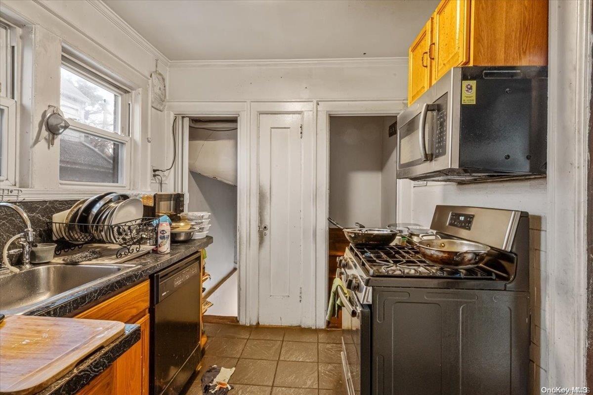 Single Family 223rd  Queens, NY 11429, MLS-L3590136-20