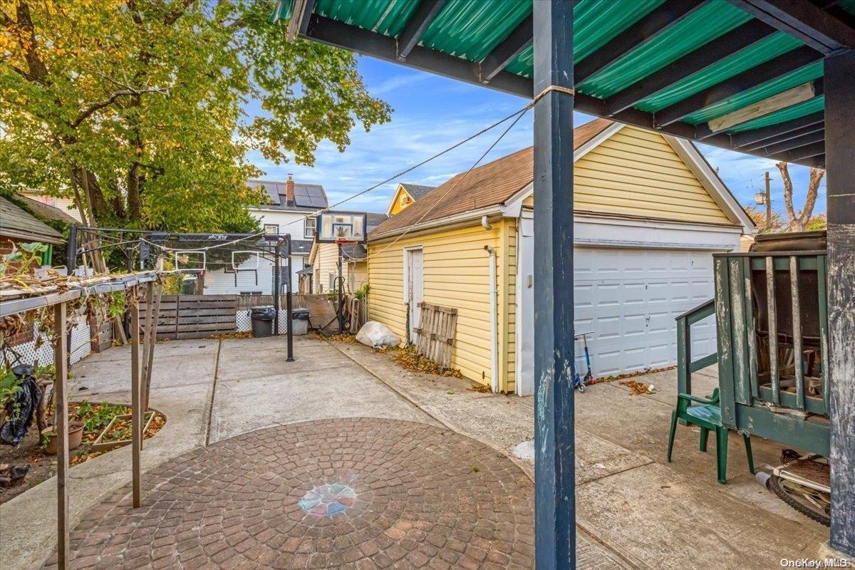 Single Family 223rd  Queens, NY 11429, MLS-L3590136-3