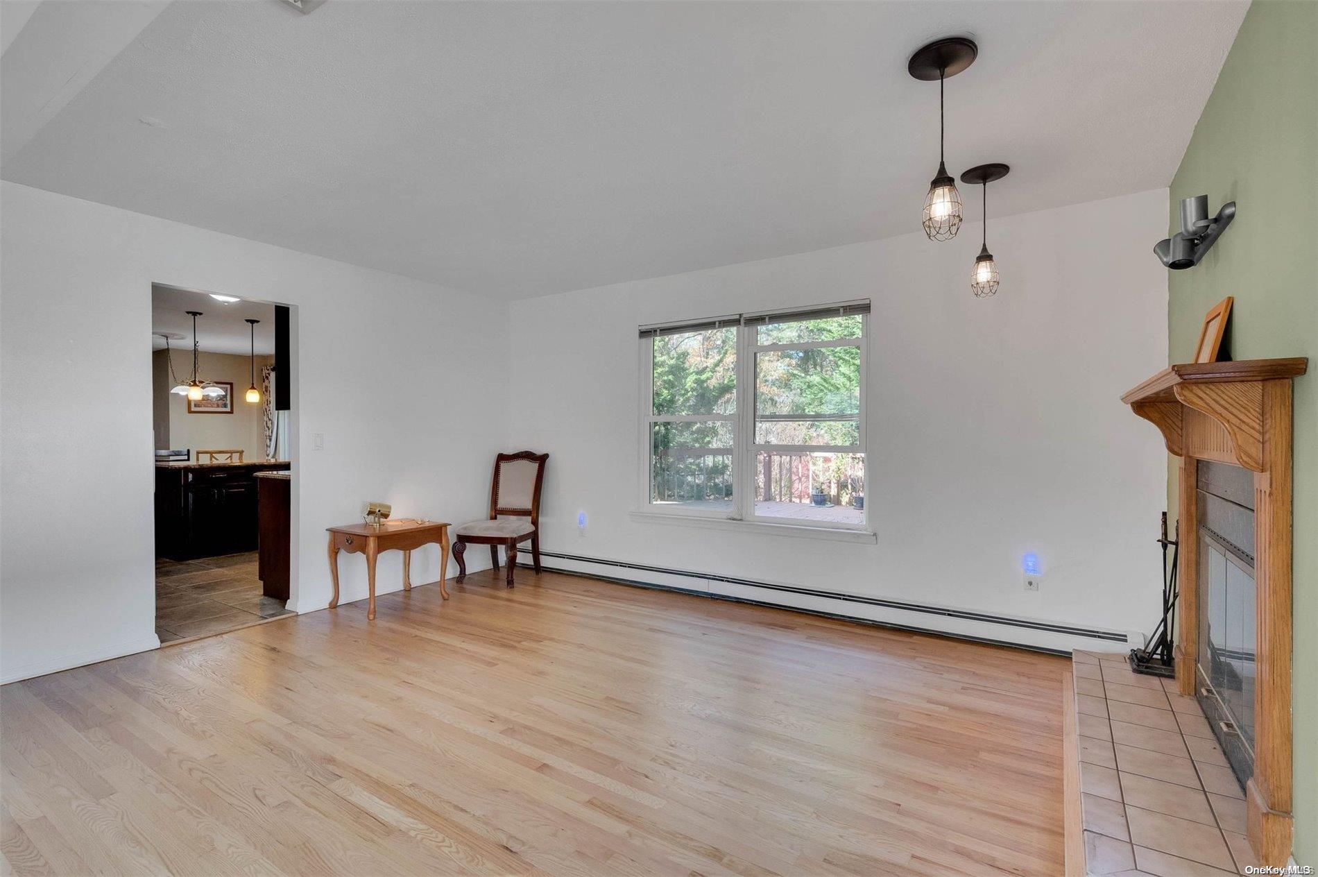 Single Family Washington  Suffolk County, NY 11720, MLS-L3590150-9