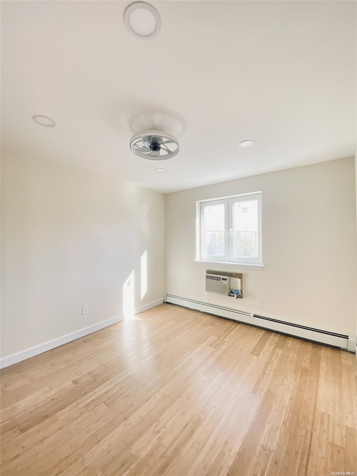 Apartment 14 St  Queens, NY 11106, MLS-L3590174-24