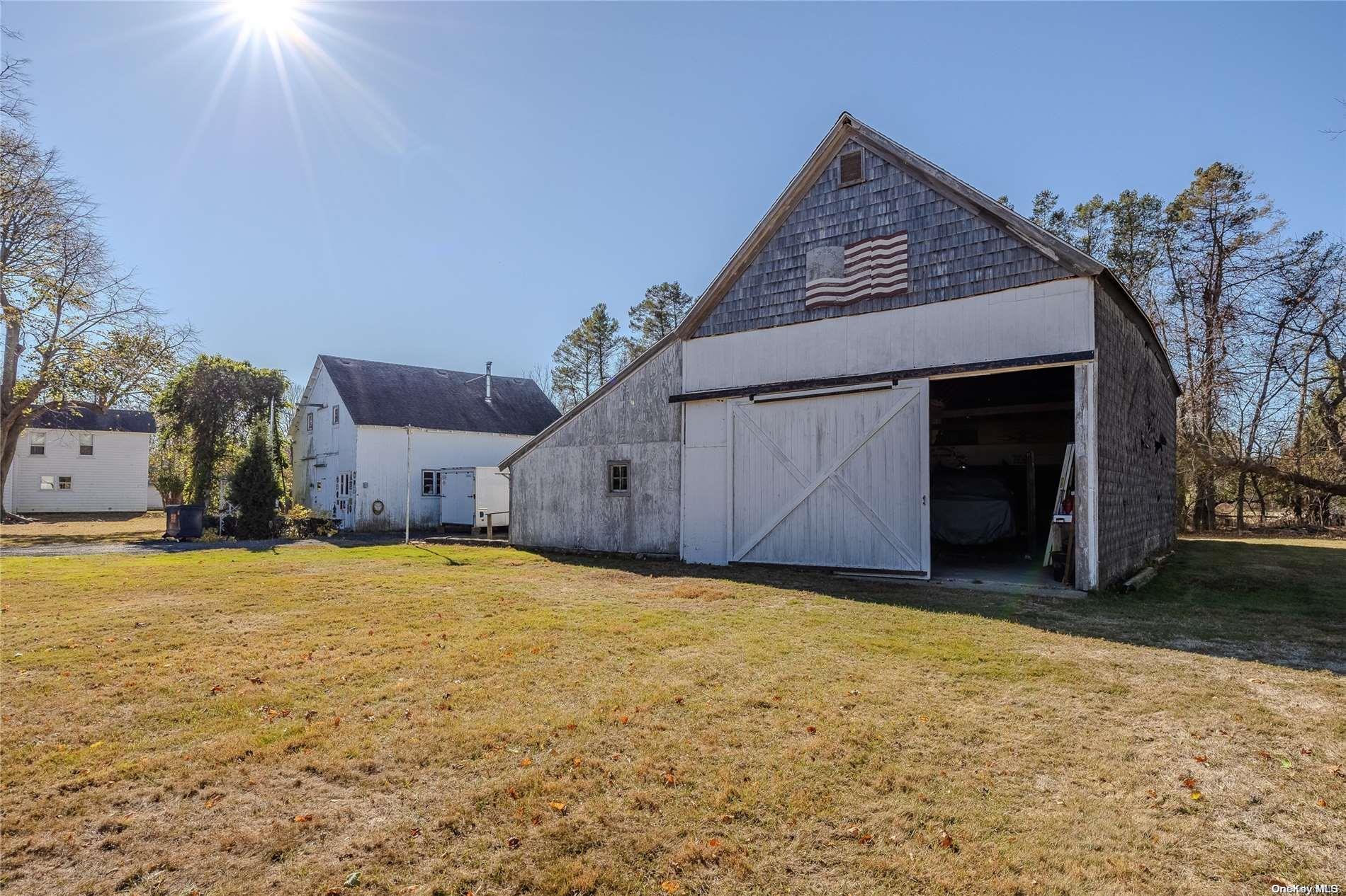 Single Family Boisseau  Suffolk County, NY 11971, MLS-L3590177-32