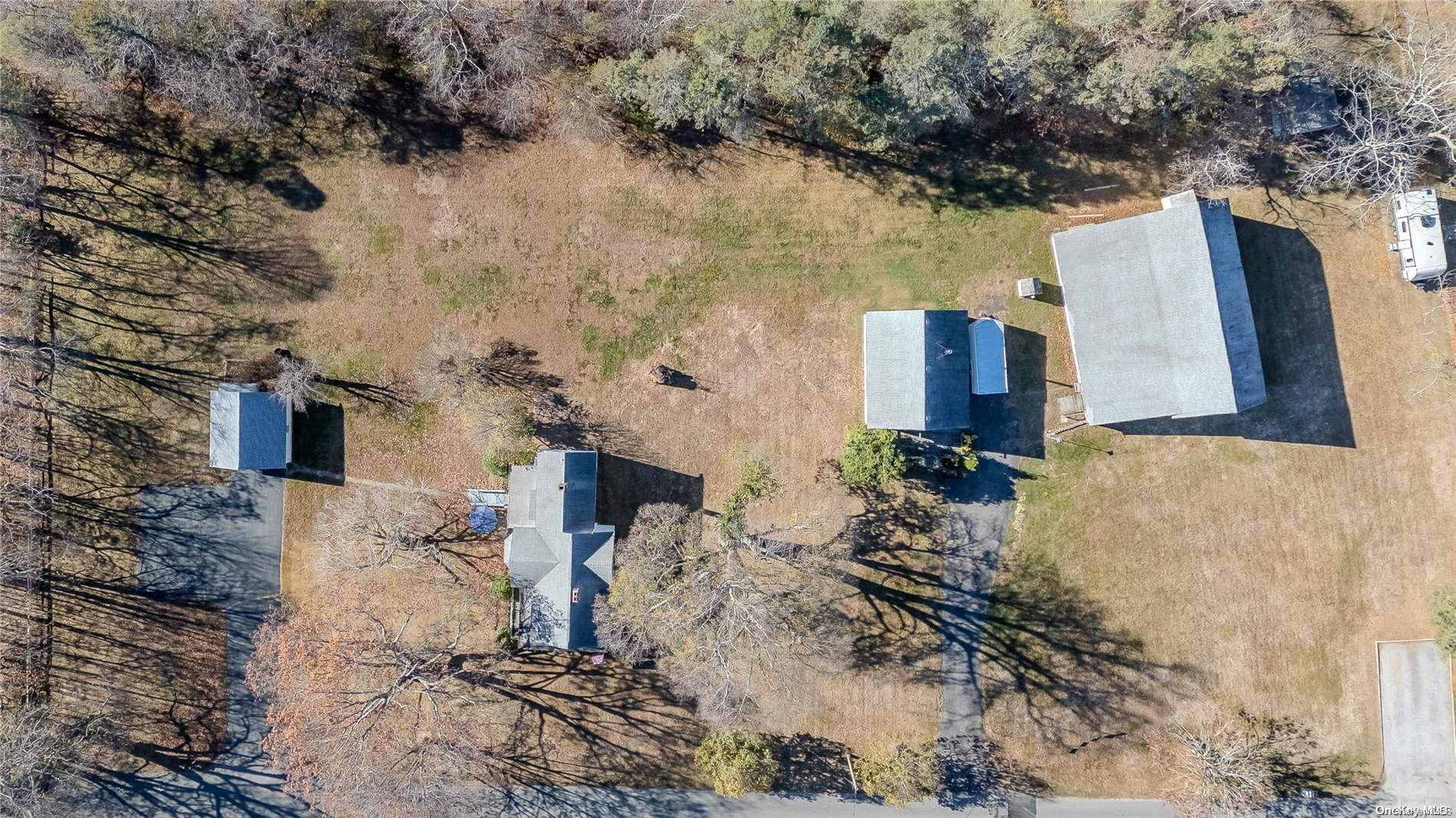 Single Family Boisseau  Suffolk County, NY 11971, MLS-L3590177-35