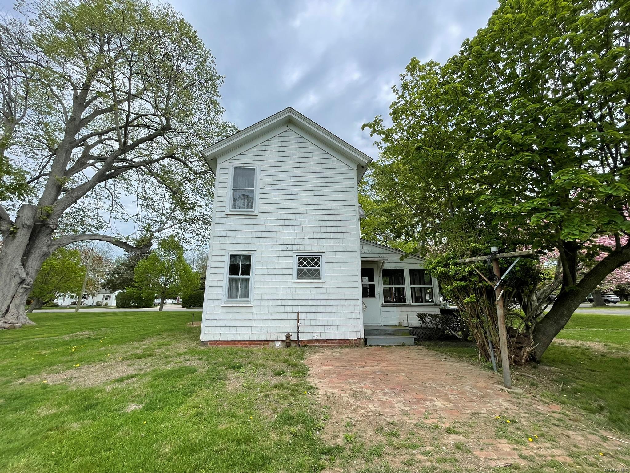 Single Family Boisseau  Suffolk County, NY 11971, MLS-L3590177-46