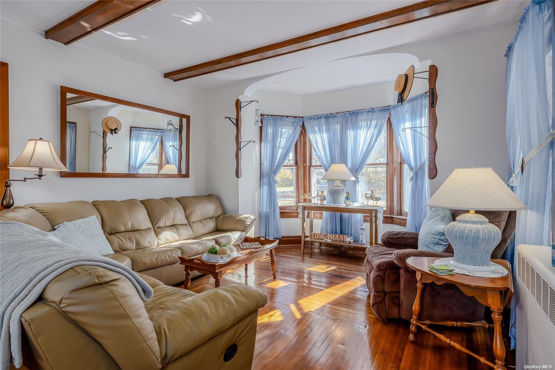 Single Family Boisseau  Suffolk County, NY 11971, MLS-L3590177-8