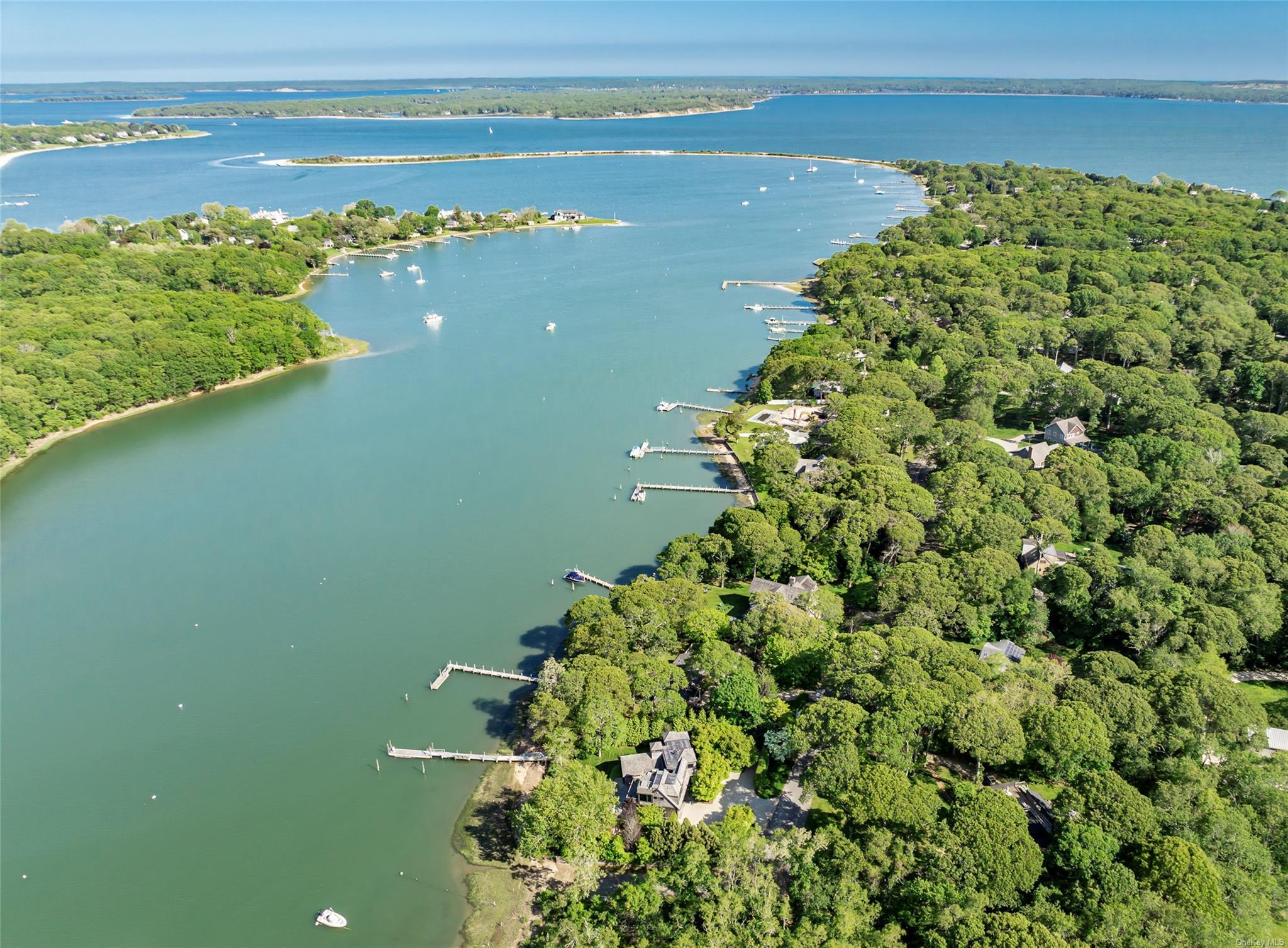 Single Family Bay Shore  Suffolk County, NY 11964, MLS-L3590276-2