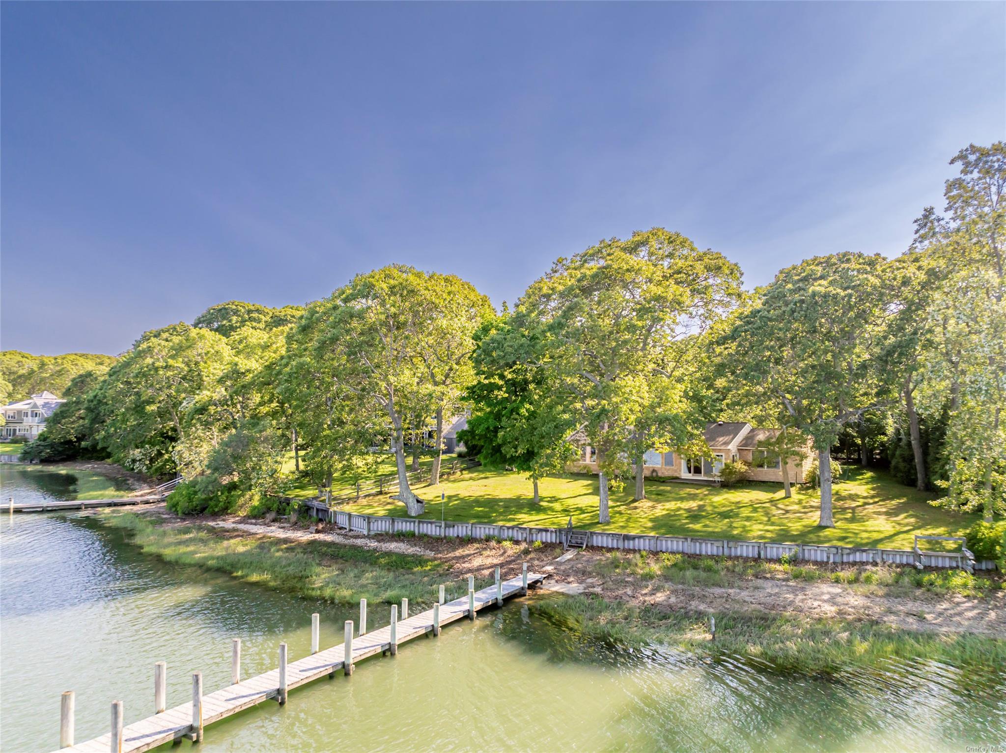 Single Family Bay Shore  Suffolk County, NY 11964, MLS-L3590276-38