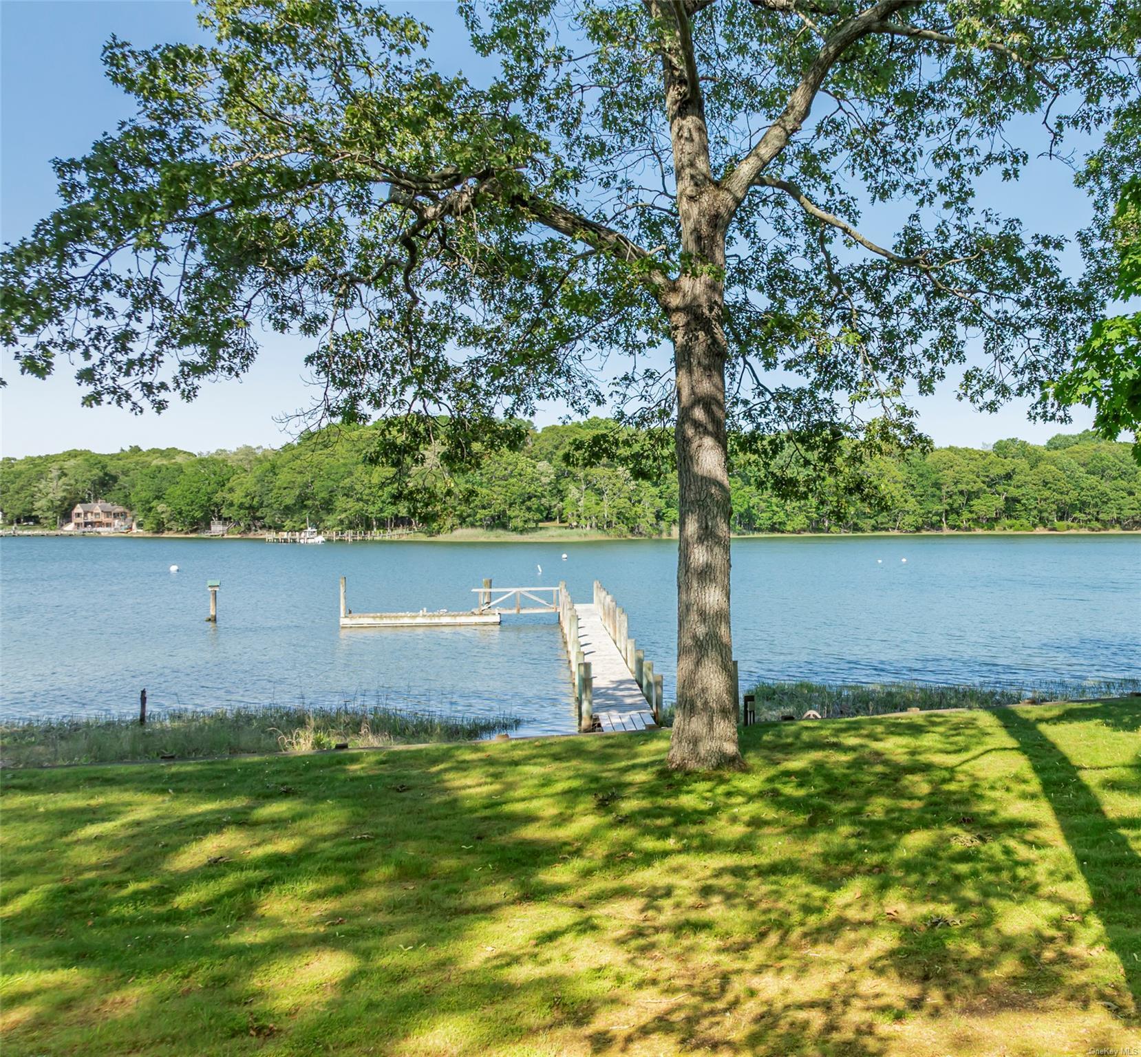 Single Family Bay Shore  Suffolk County, NY 11964, MLS-L3590276-42
