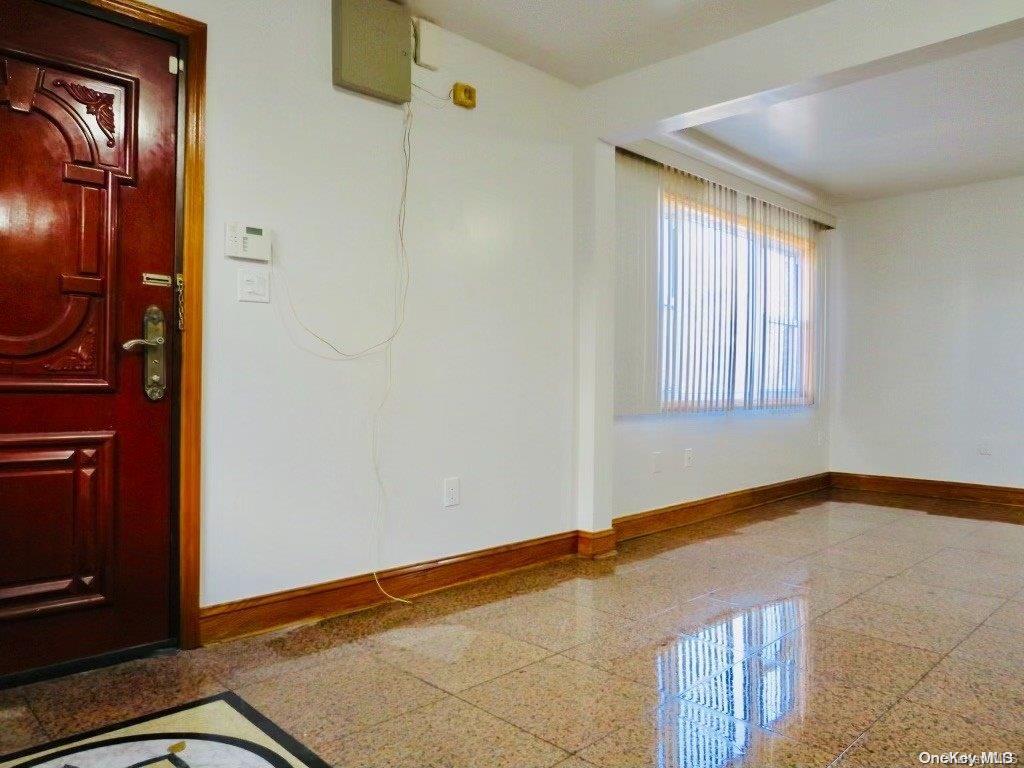 Single Family 195th  Queens, NY 11358, MLS-L3590290-3
