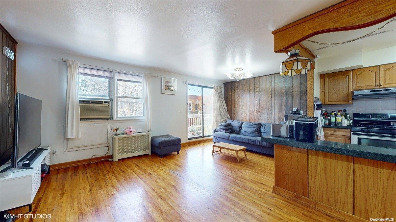 Single Family 72nd  Queens, NY 11378, MLS-L3590427-15