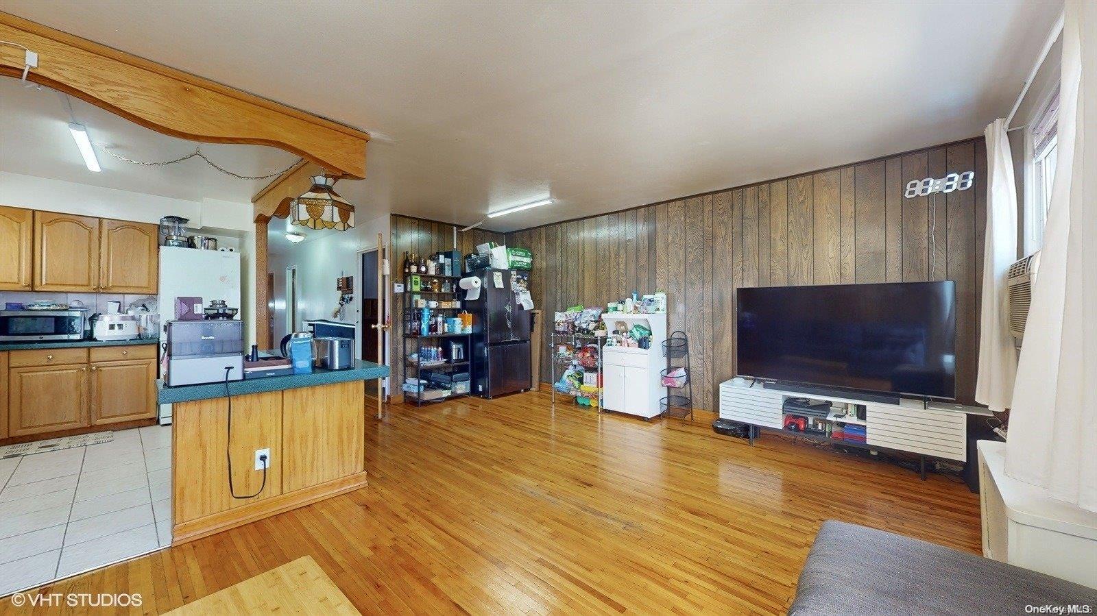 Single Family 72nd  Queens, NY 11378, MLS-L3590427-16