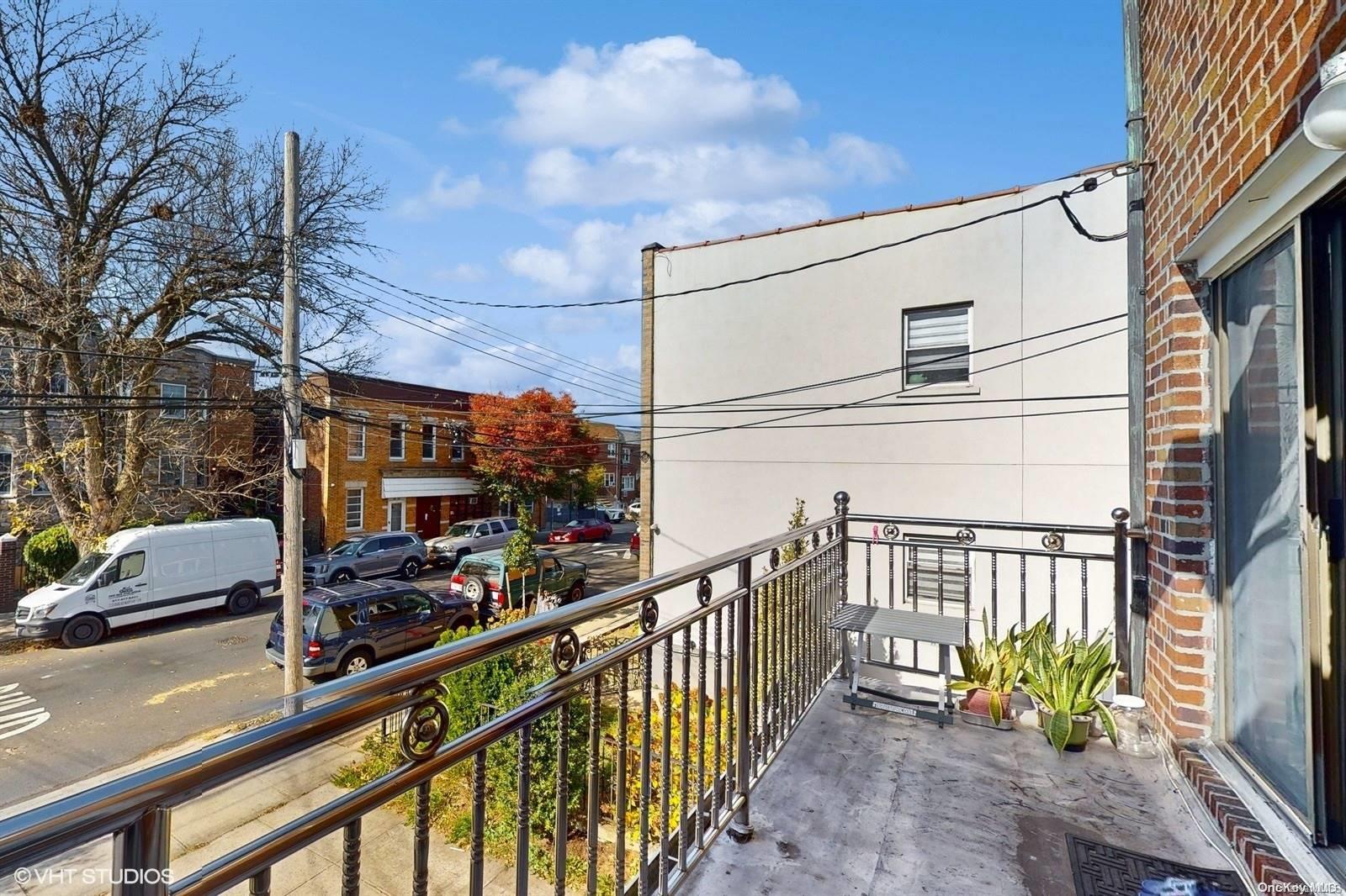 Single Family 72nd  Queens, NY 11378, MLS-L3590427-32